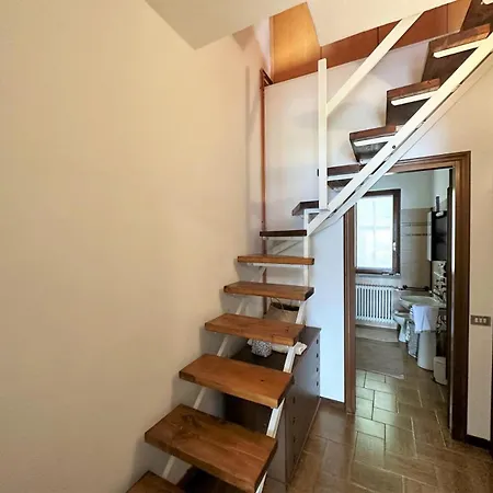 Katty House - Dizzasco Muronico