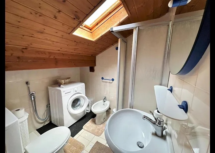 Katty House - Dizzasco Muronico