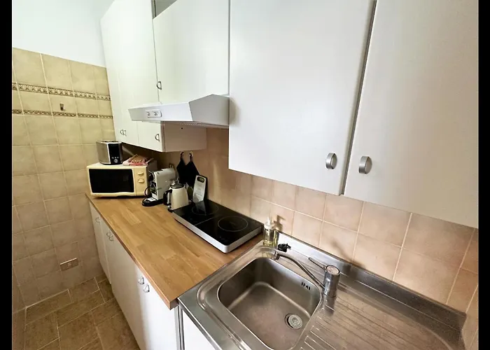 Katty House - Dizzasco *