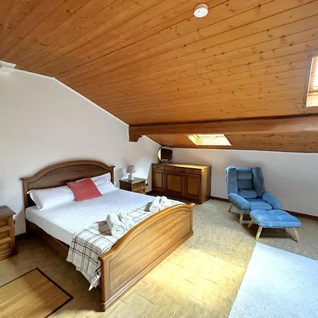 Katty House - Dizzasco 度假居 *